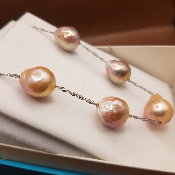 Maui divers pearl necklace - Picture 10 of 12